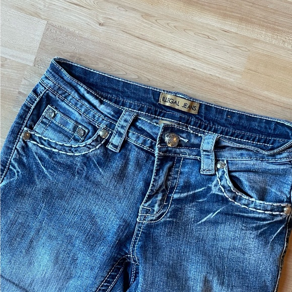 Y2K illegal jeans studded low rise capris - Picture 4 of 12